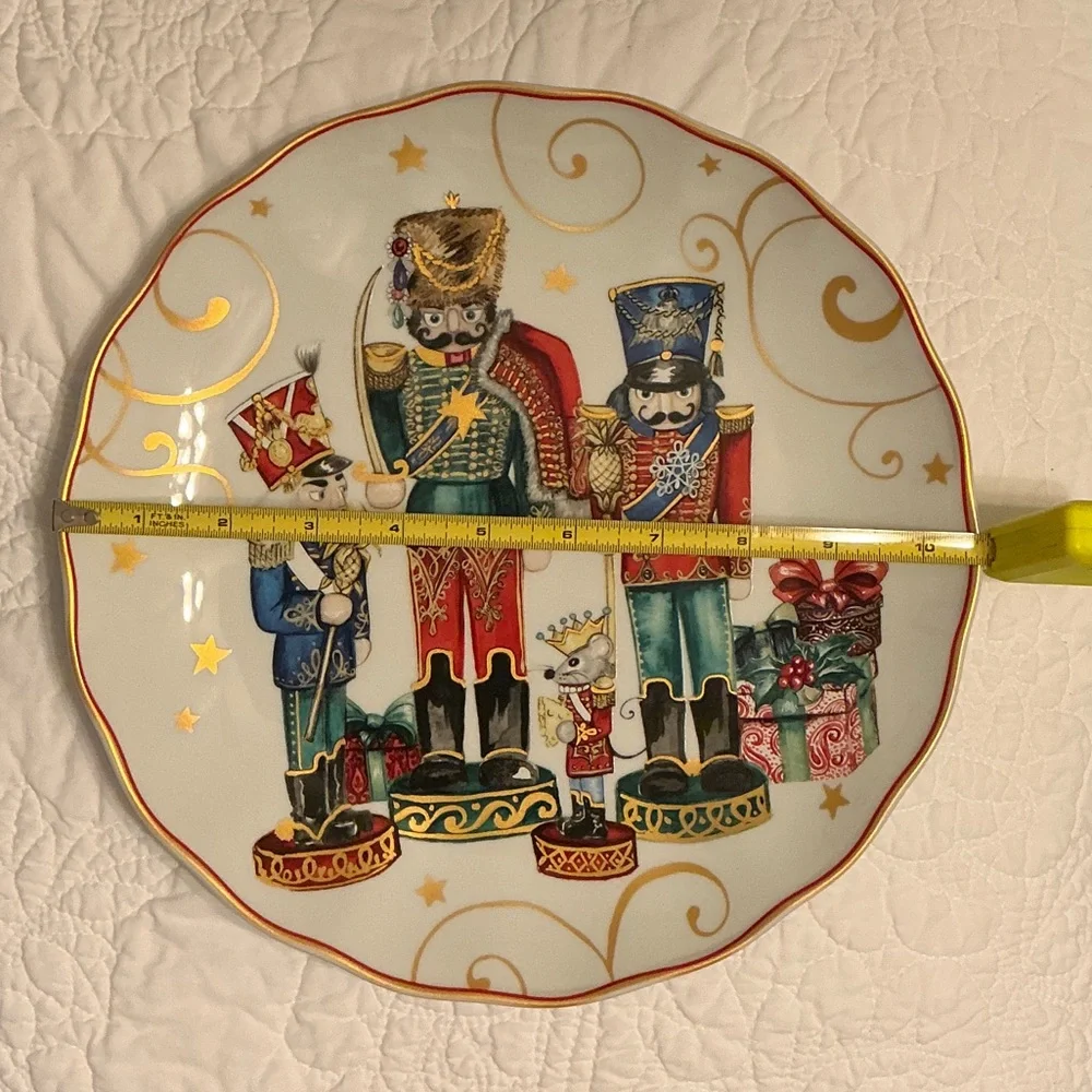 Williams Sonoma Nutcracker Trio Plate with Red, Blue, and Gold
